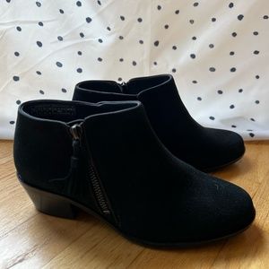 Vionic Suede Ankle Boots, black